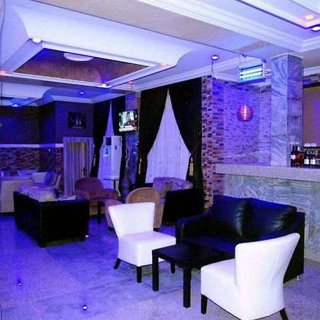 Room In Lodge - Hampton Towers Spa Asaba Ngoại thất bức ảnh