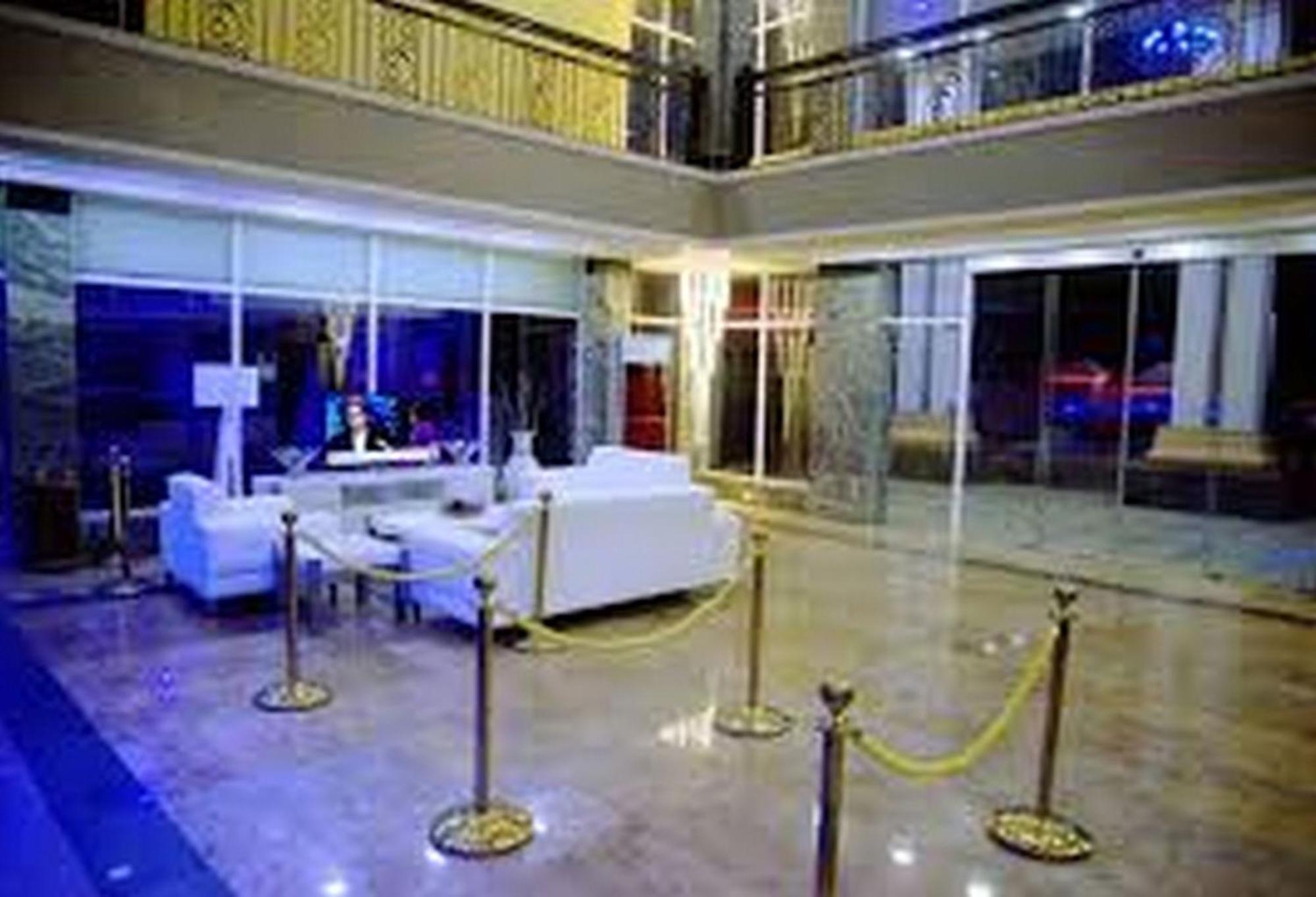 Room In Lodge - Hampton Towers Spa Asaba Ngoại thất bức ảnh