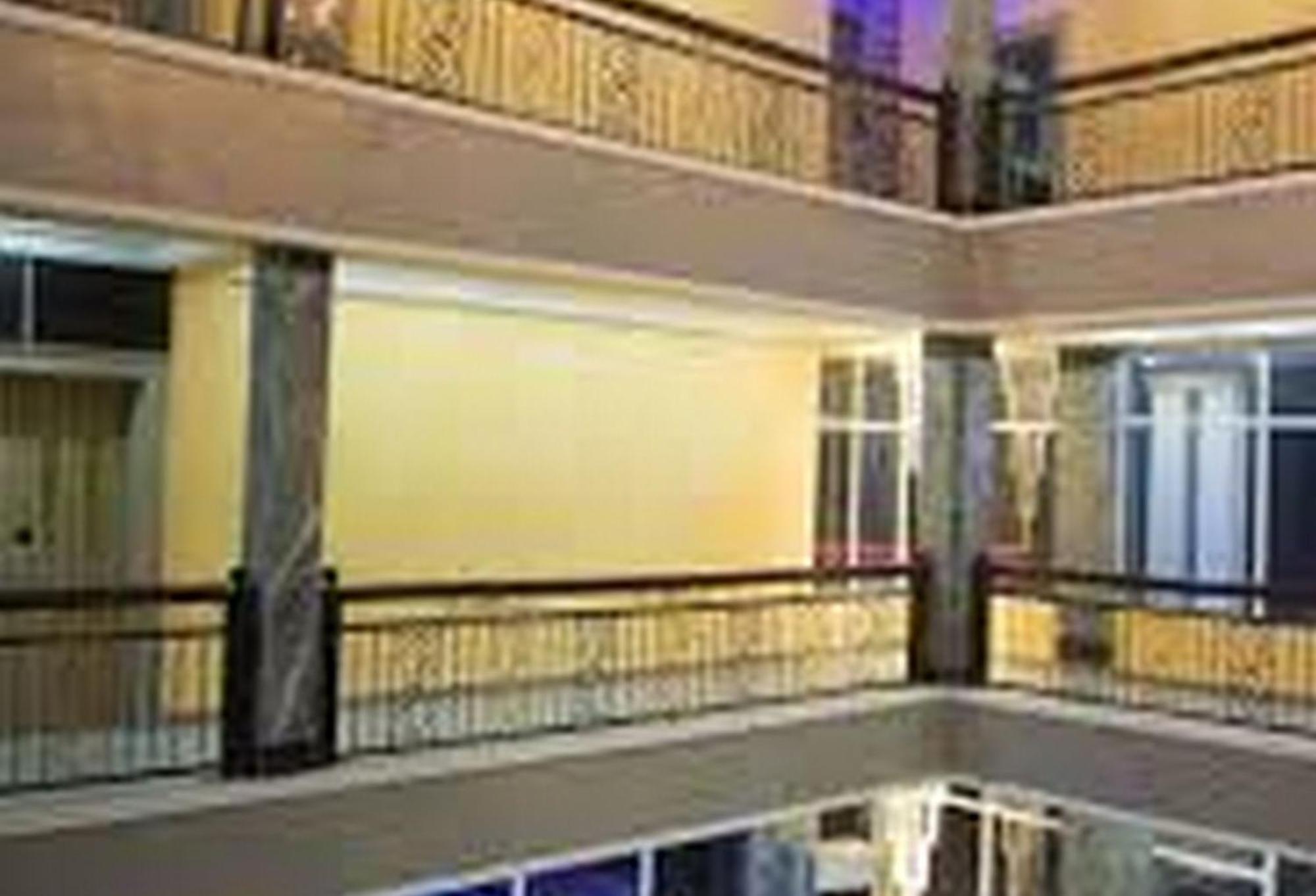 Room In Lodge - Hampton Towers Spa Asaba Ngoại thất bức ảnh