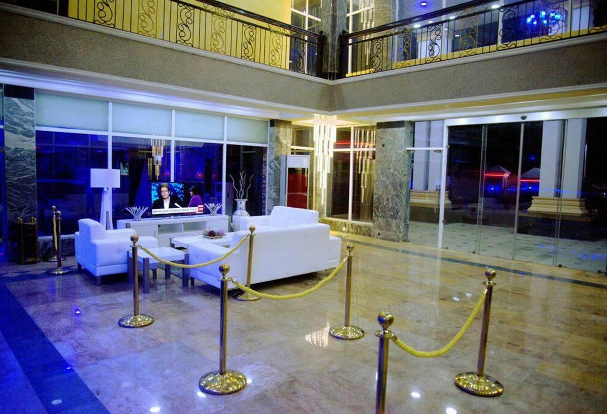 Room In Lodge - Hampton Towers Spa Asaba Ngoại thất bức ảnh