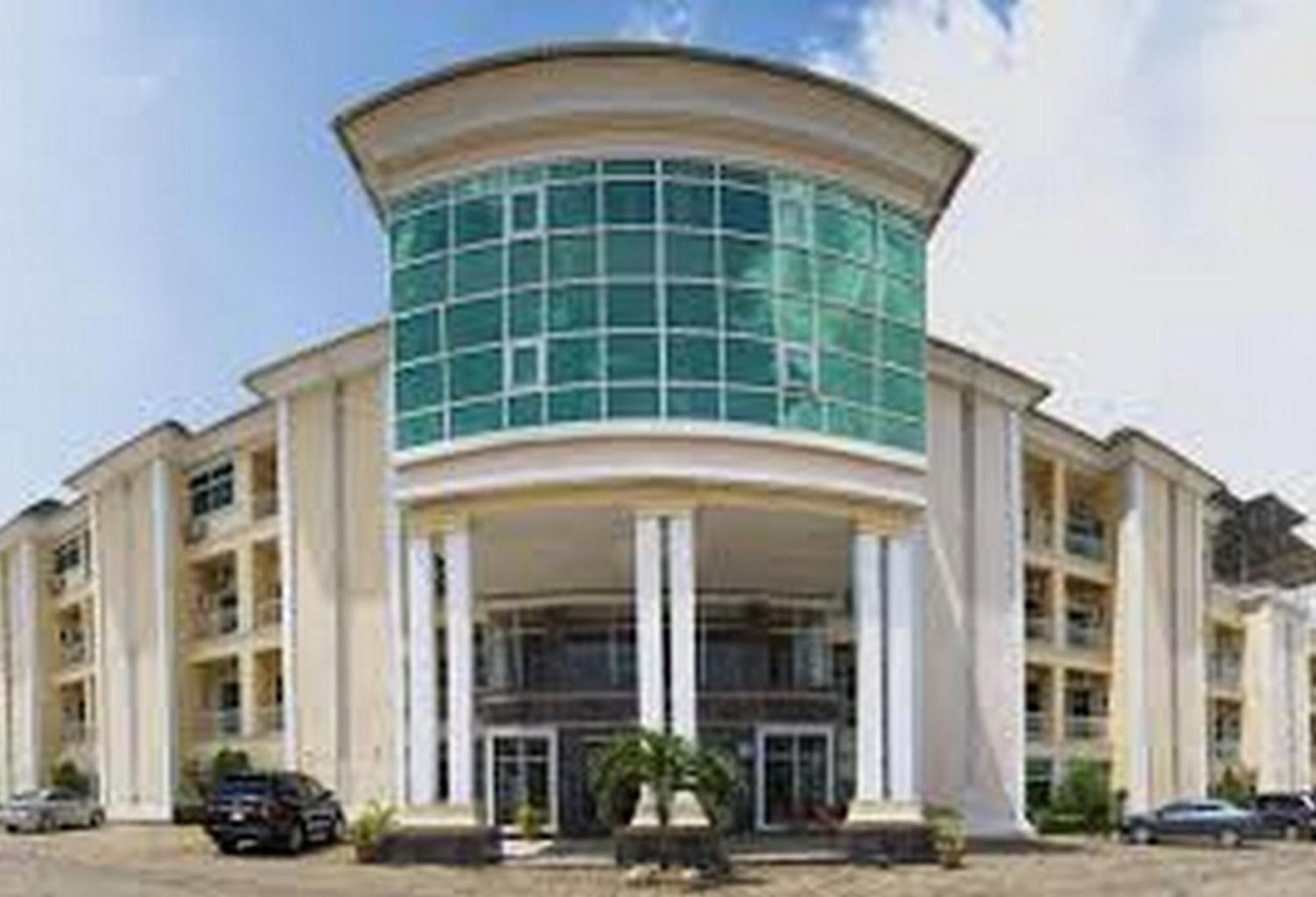 Room In Lodge - Hampton Towers Spa Asaba Ngoại thất bức ảnh