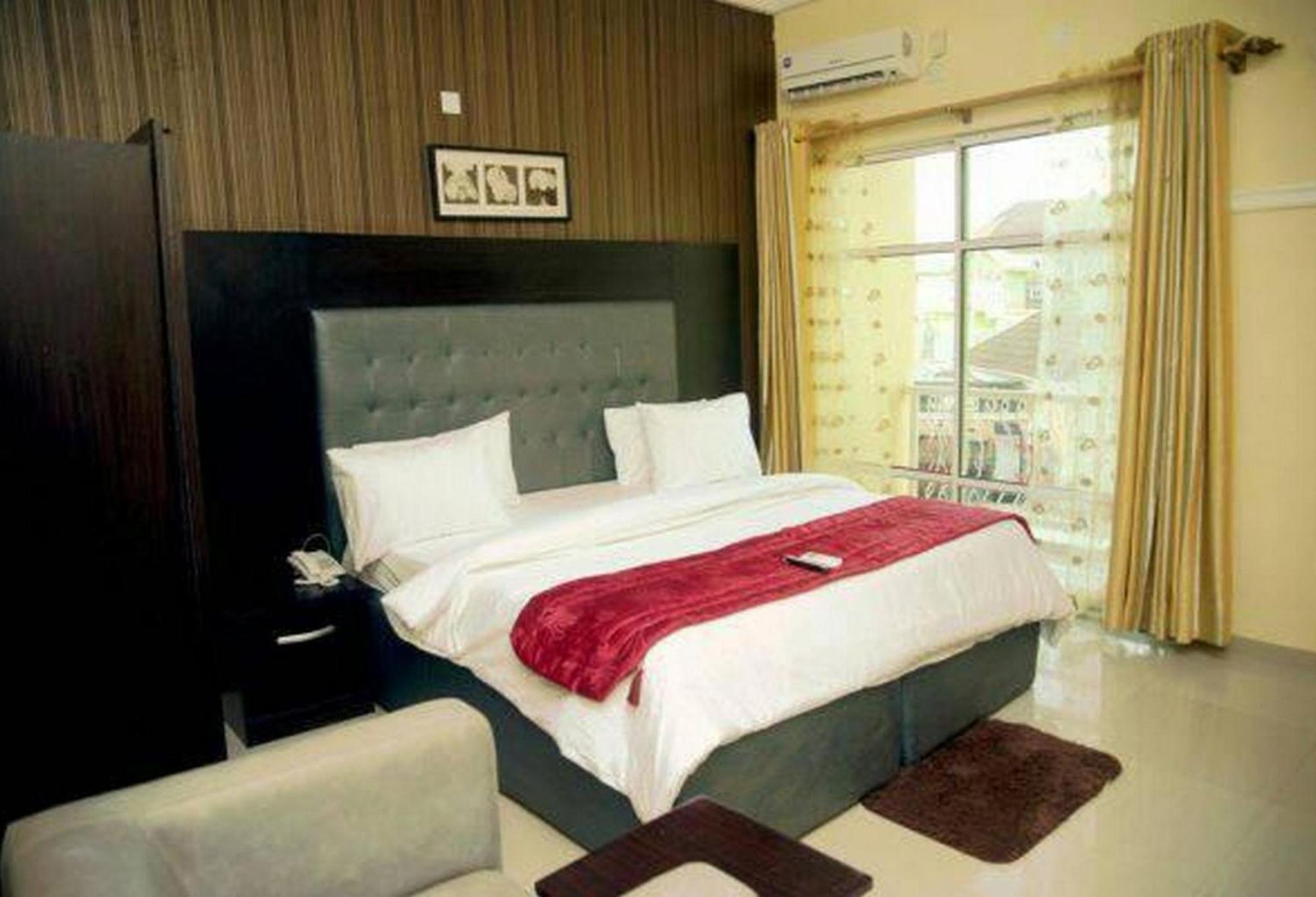 Room In Lodge - Hampton Towers Spa Asaba Ngoại thất bức ảnh