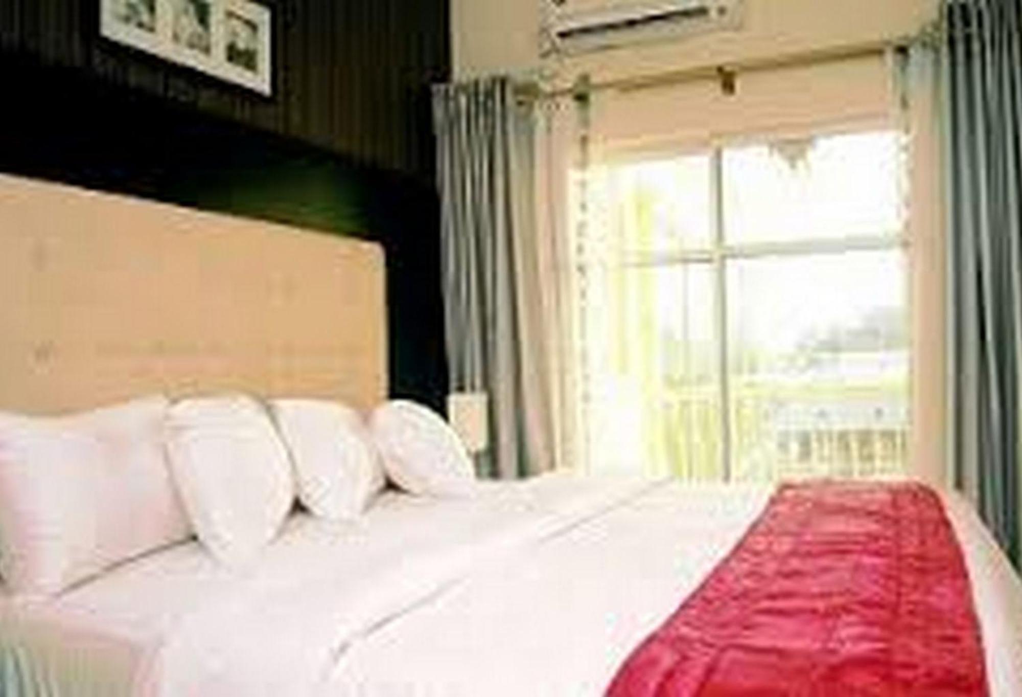 Room In Lodge - Hampton Towers Spa Asaba Ngoại thất bức ảnh